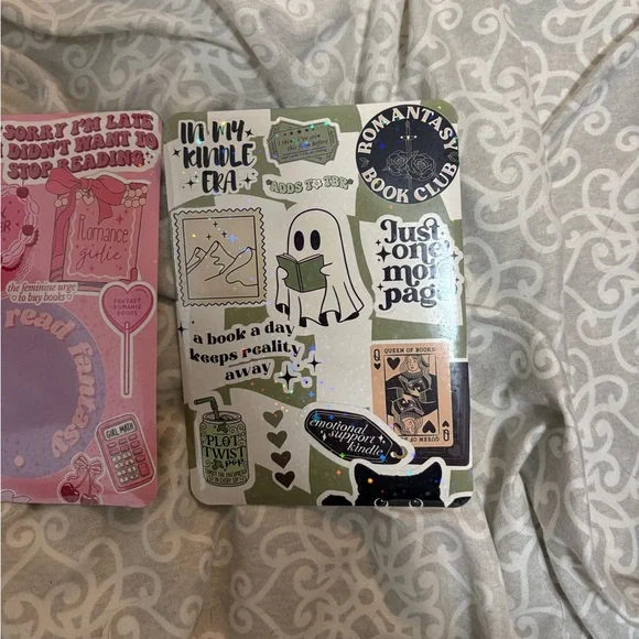 Kindle case with multiple inserts - Picture 3 of 3